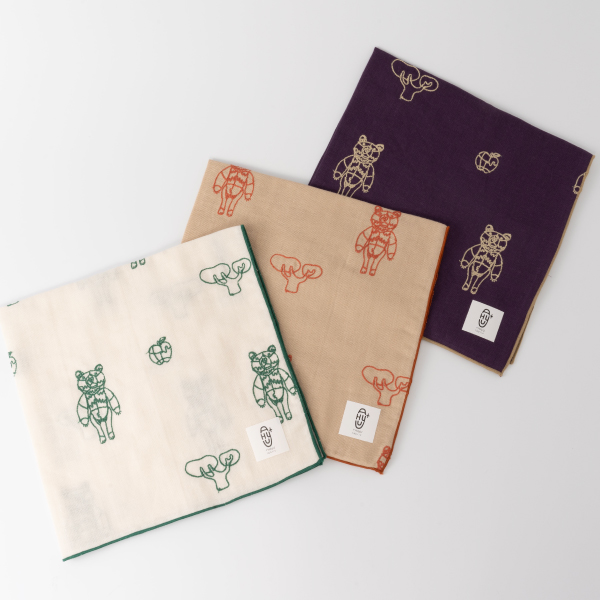 【＋HAyU】BEAR Wガーゼ刺繍ハンカチ