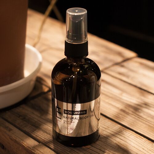【VIE】 MOISTURIZING NATURAL BODY OIL  ボディオイル(ボディオイル)