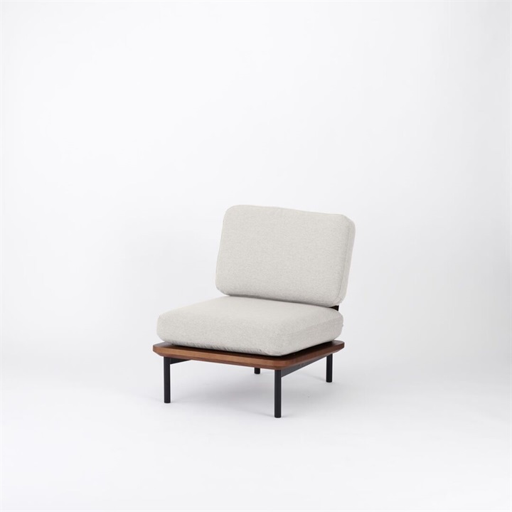 【ENEN】KUUM Sofa 1 seater - Steel Frame/Brown - 座面硬さ：やや硬め