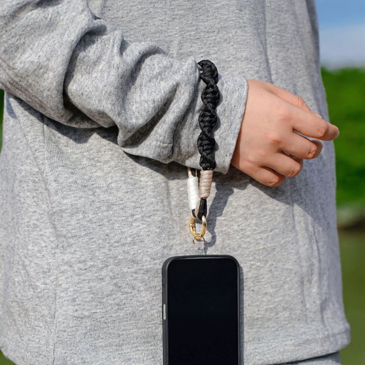 【Lib Curate】The Wooven Hand Strap