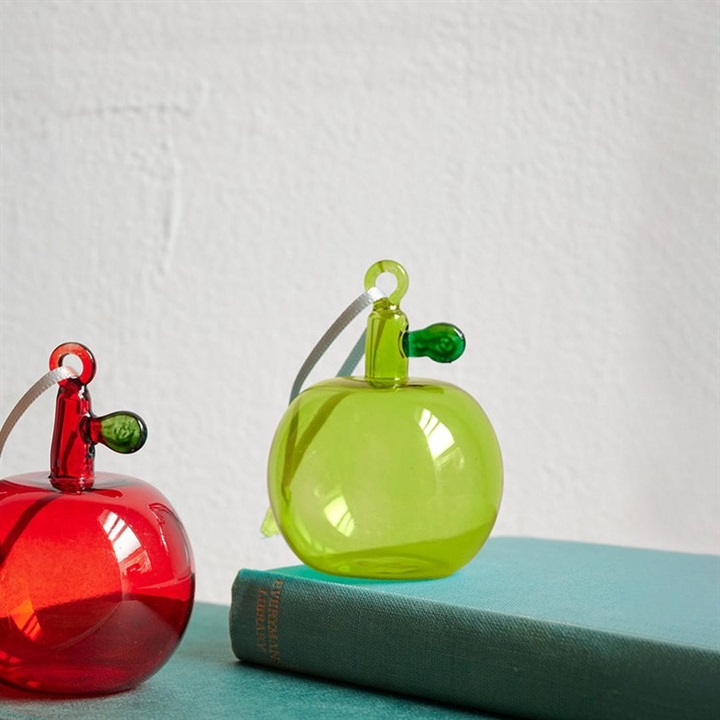 【shesay】ガラスのオーナメント りんご