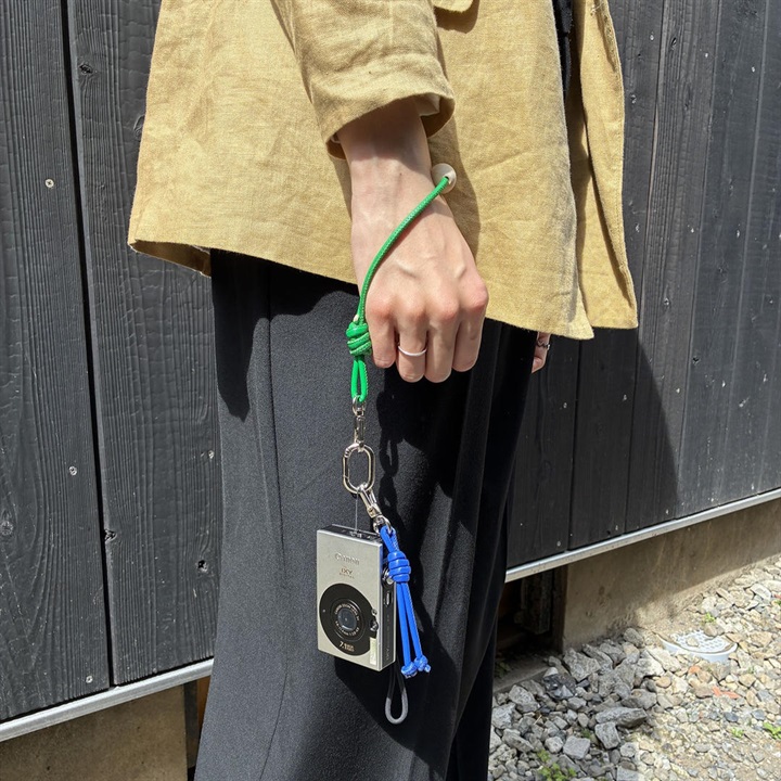 【ADAPTOLL is...】AO PUハンドストラップチャーム