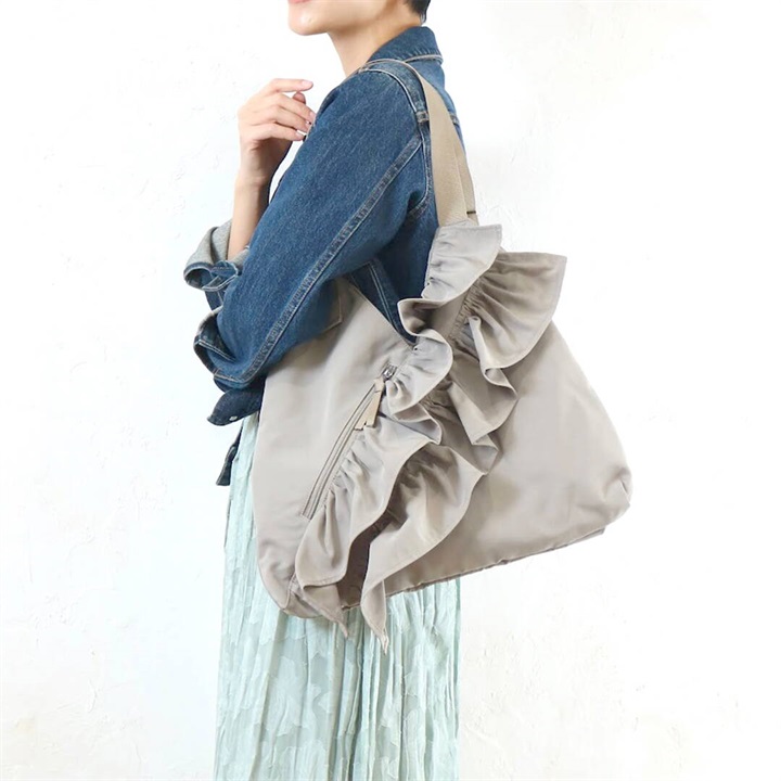 e.e.p. フリルVカットトートバッグ