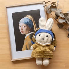 【just dutch】Miffy Handmade and Vermeer Dress ミッフィーのぬいぐるみ PEARL EARRING