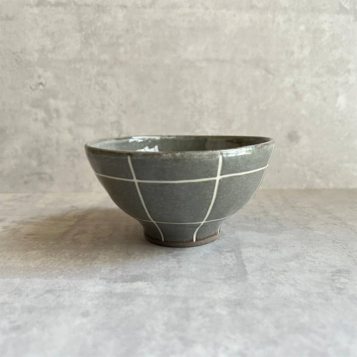 【KANESAN1893】koshihori 格子彫 飯碗 瀬戸焼