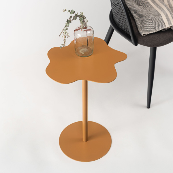 プドルサイドテーブル