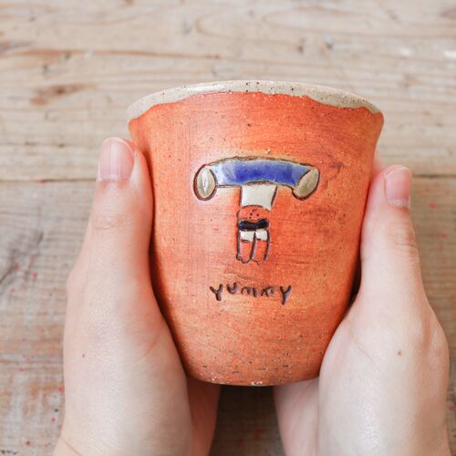 【AOBA POTTERY】 カップ yummy アルファベットくん(T)