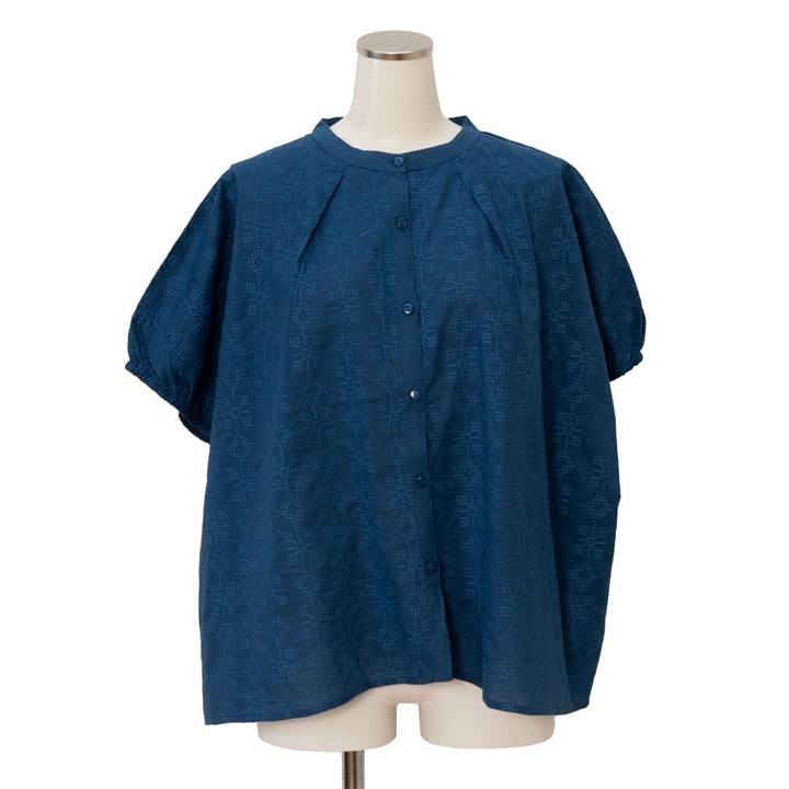 【Lupilien】 総刺繍タックドルマンブラウス(035SMOKE BLUE)