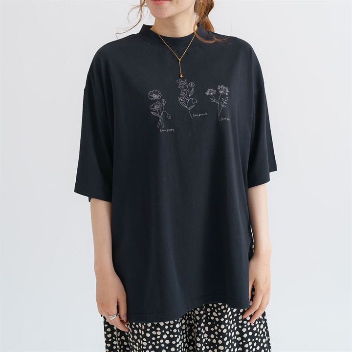 【M.M.O】 フラワー刺繍5分袖チュニックTシャツ