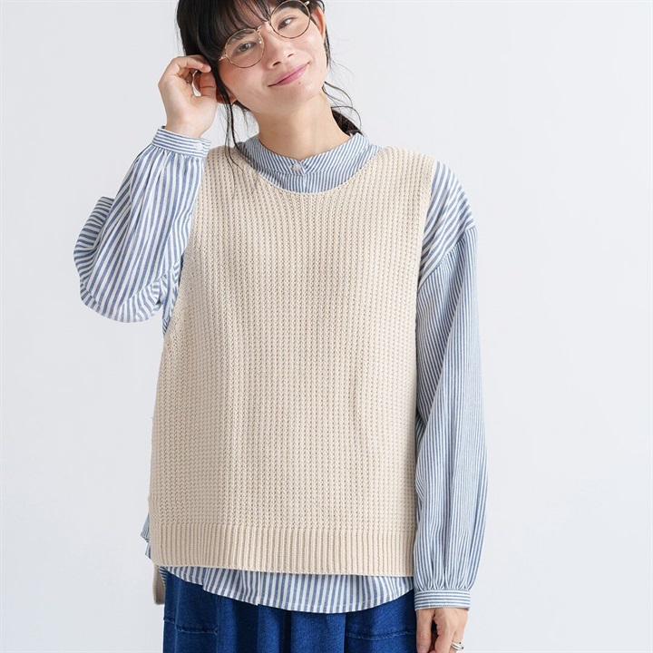 【M.M.O】柄編みサイドスリットベスト