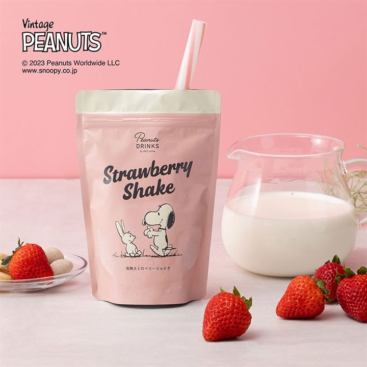  ＜夏季限定＞PEANUTS DRINKS 完熟ストロベリーシェイク(ストロベリー)