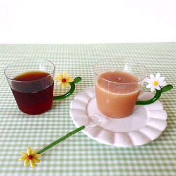 フラワーモチーフ付きガラスマグ 280ml