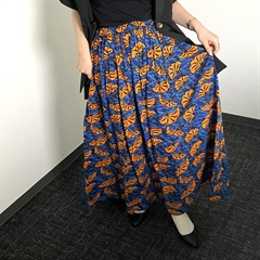 Noia スラブプリントスカート(84BLUE)