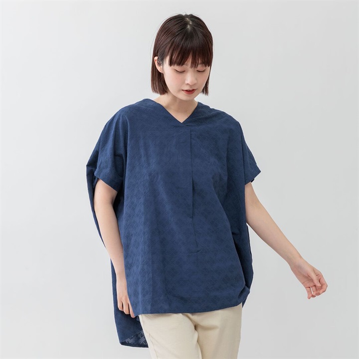 【M.M.O】刺繍Vネック半袖ブラウス