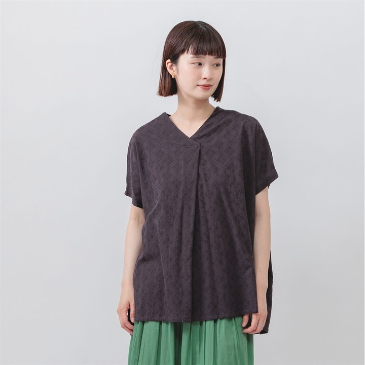 【M.M.O】刺繍Vネック半袖ブラウス