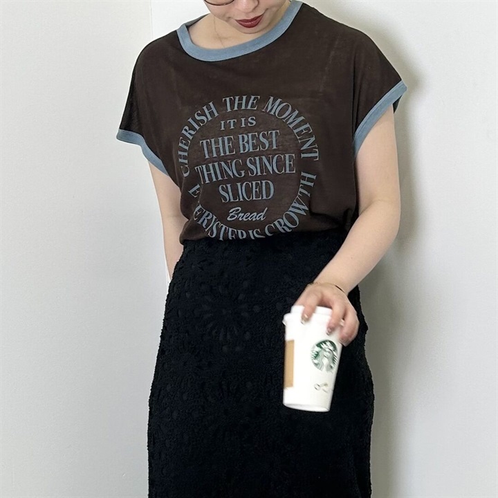 【hunch】シアーフライスロゴプリントフレンチTシャツ