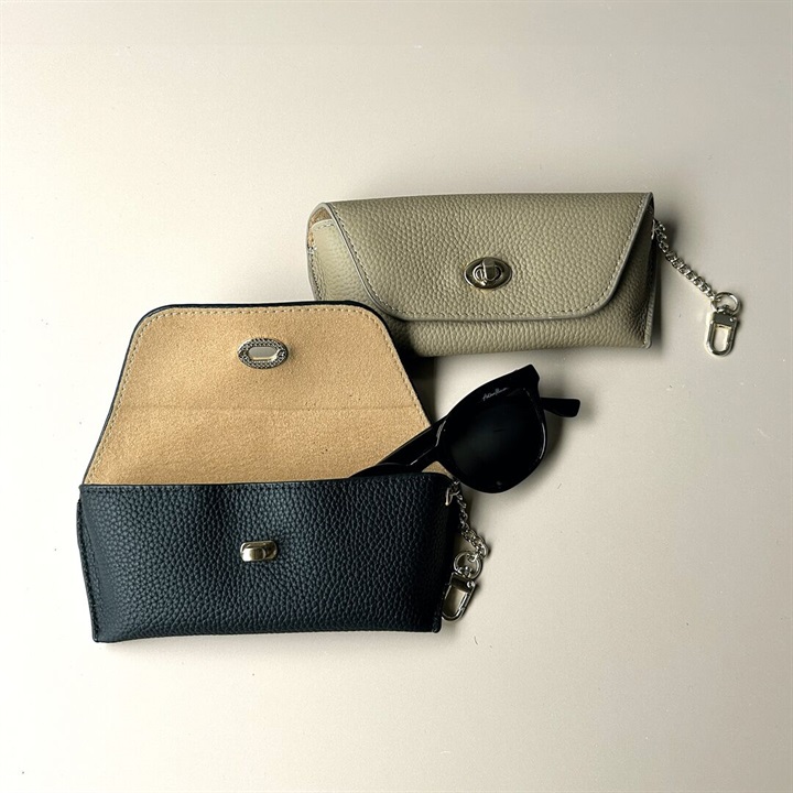 【Lib Curate】The Leather Glasses Case