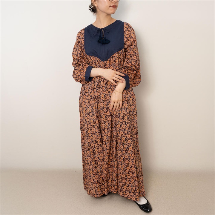 Noia コットンモダール花柄長袖ワンピース