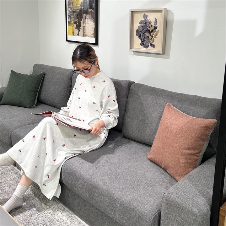 【Casselini HOME】刺繍スウェット長袖ルームワンピース
