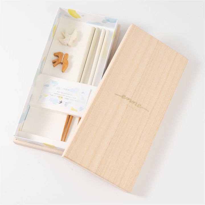 enne エネ 箸(23cm)×箸置き 桐箱入りペアギフトセット