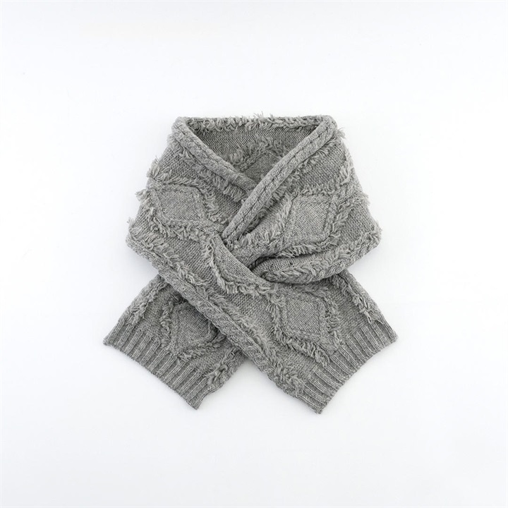 【shesay】アラン模様を引き立てるカットフリンジのミニマフラー