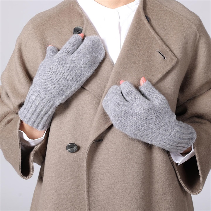 【shesay】リューズニット ふわふわな見た目が可愛い3本指のミトン