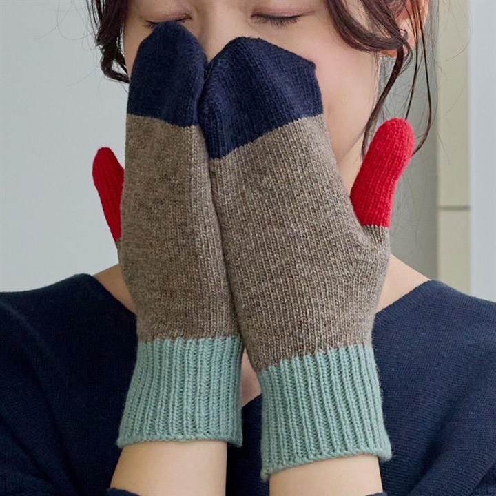 【shesay】リューズニット 遊び心のある配色使いのミトン