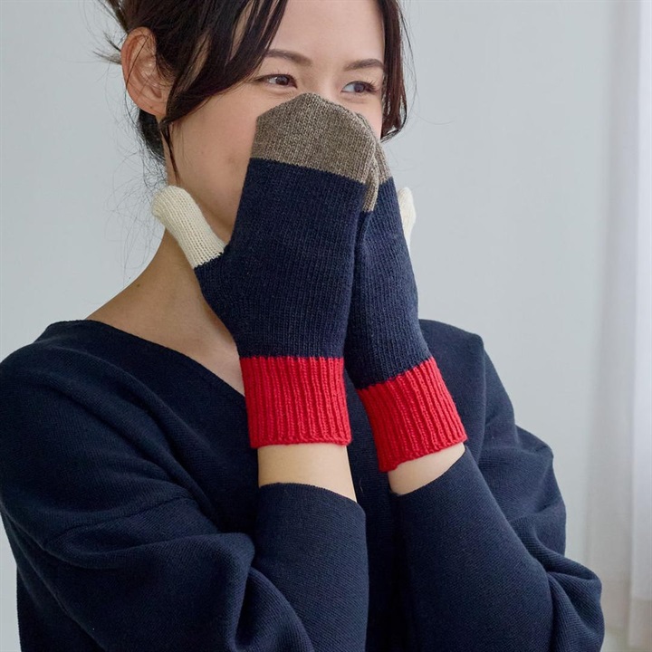 【shesay】リューズニット 遊び心のある配色使いのミトン