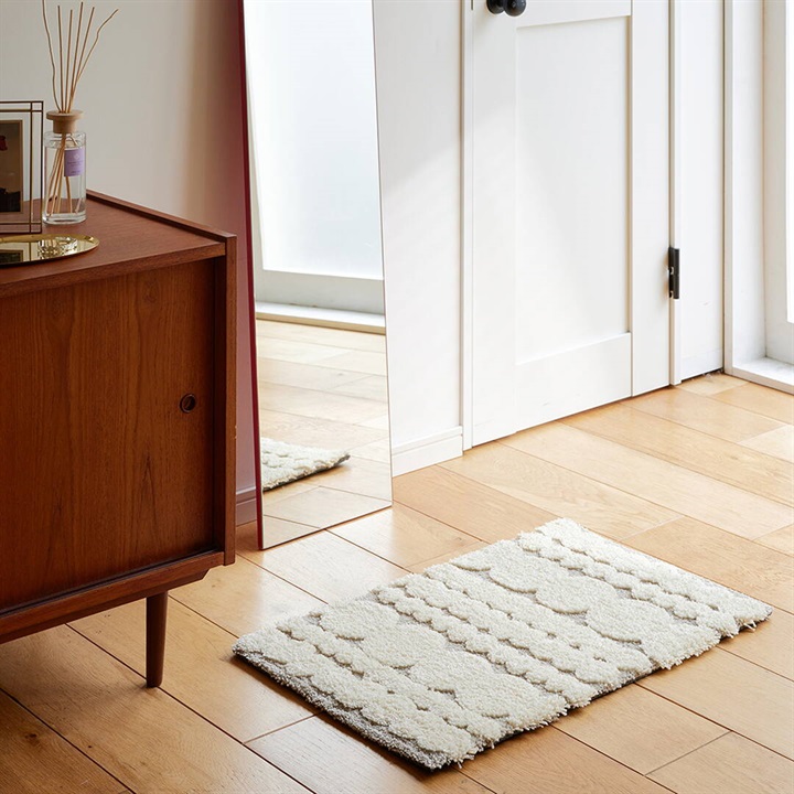 【shesay】ドットが並んだフック織の玄関マット