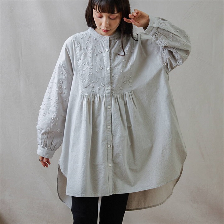 【teMite】立体刺繍づかい 前開きチュニックワンピース