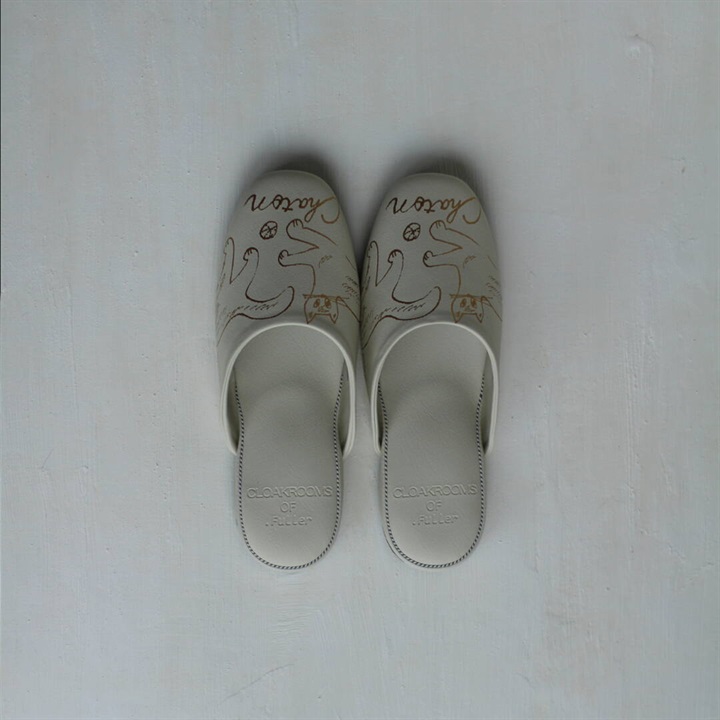 CLOAKROOMS OF.Fuller yam yam CHATON PANTOUFLE スリッパ