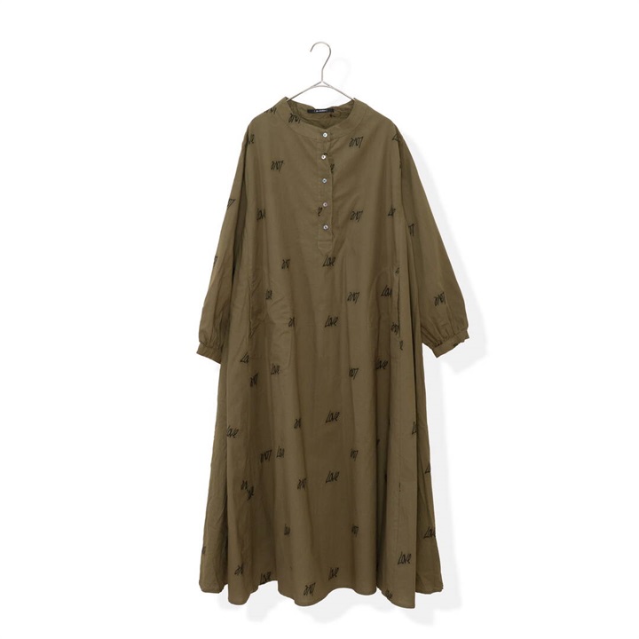 【fu-dueka：：】LOVE 刺繍前開き長袖ワンピース