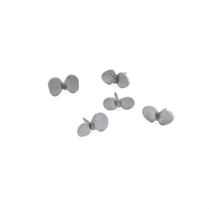 壁にとまっているような アルミで出来た飾りピン