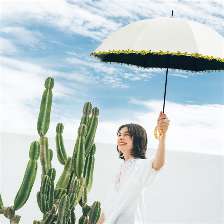 【because】PUフラワーレース 晴雨兼用 長傘(WH)