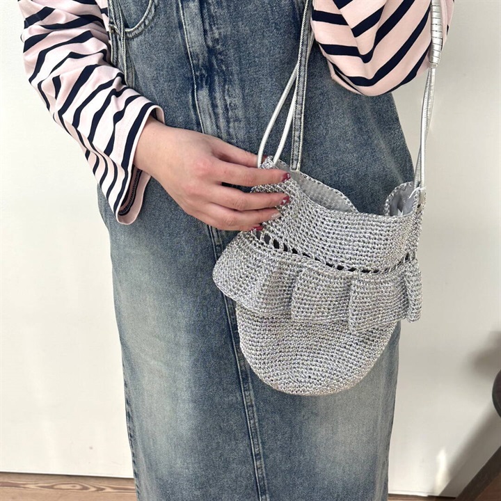【MID GIRL APPLY】メタリックヤーン フリルショルダーバッグ