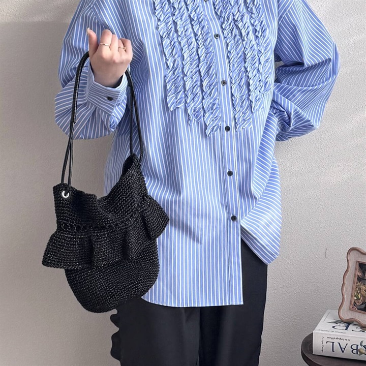 【MID GIRL APPLY】メタリックヤーン フリルショルダーバッグ