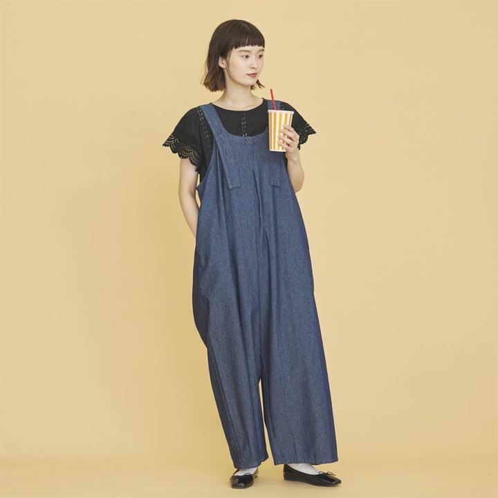 【m.n】デニム フロントタック サロペット