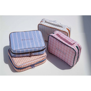 COLORIP 吊り下げトラベルポーチ