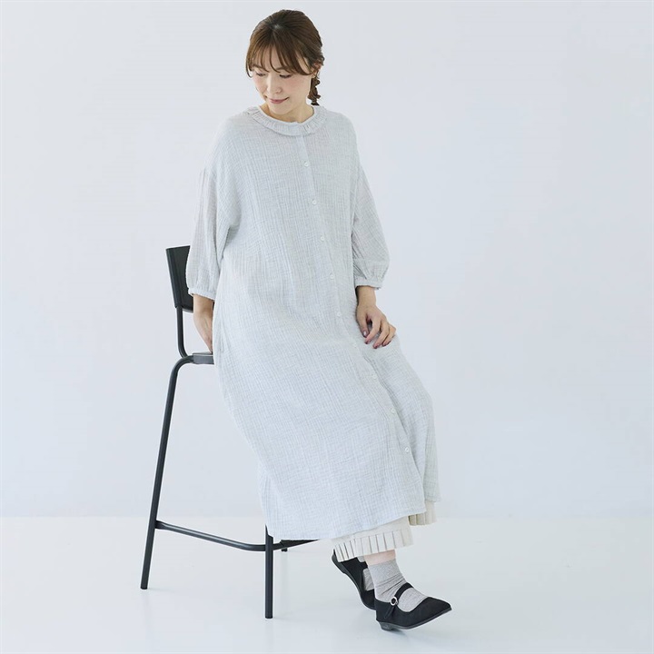 【Cloudnine】襟フリル 楊柳Wガーゼ 前開き 8分袖ワンピース(04 L.GRAY)