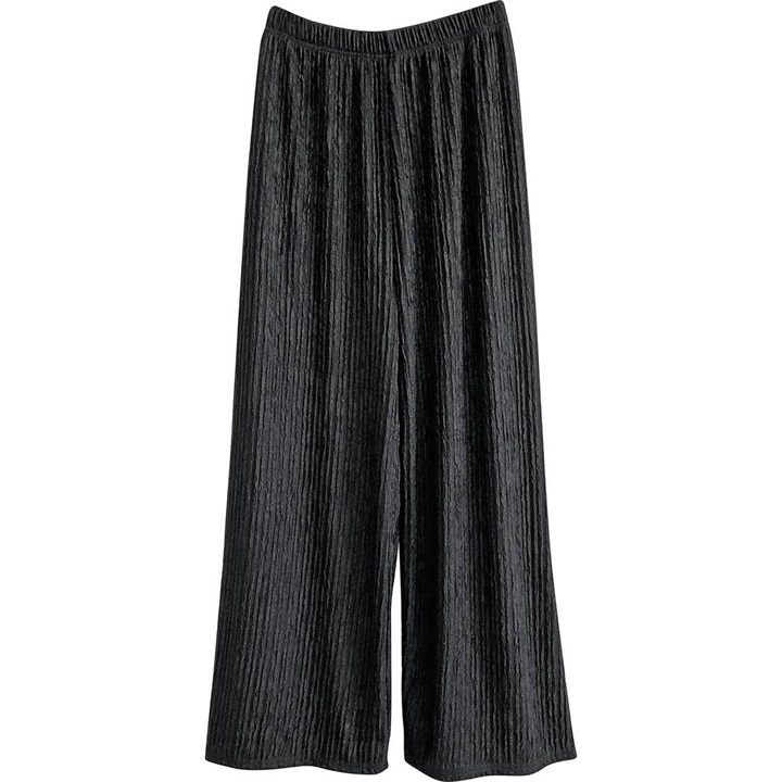 リラックスプリーツパンツ