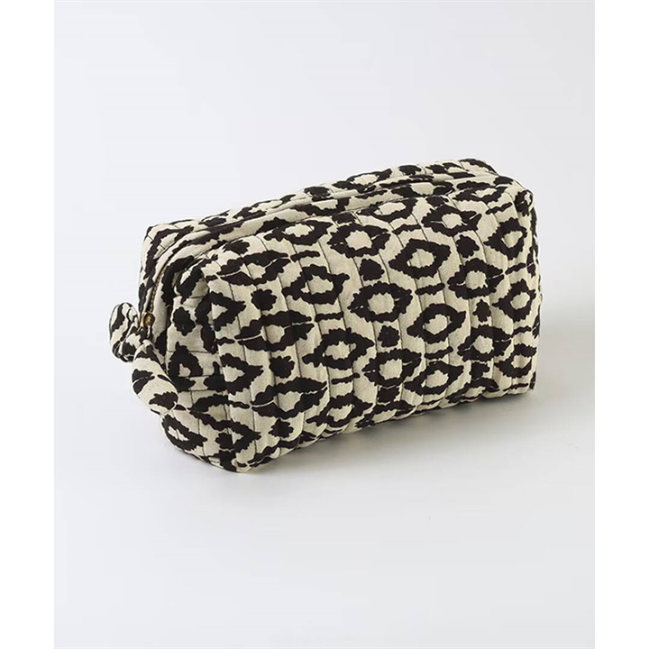 【artipur COTTAGE】キルティングポーチ