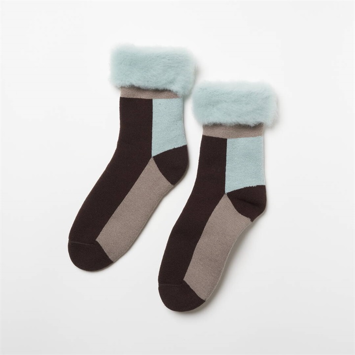【FEEL MY FOOTSTEPS】もこもこソックス fluffy socks TOUN-M