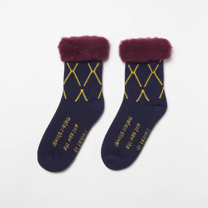 【FEEL MY FOOTSTEPS】もこもこソックス fluffy socks PERSEID