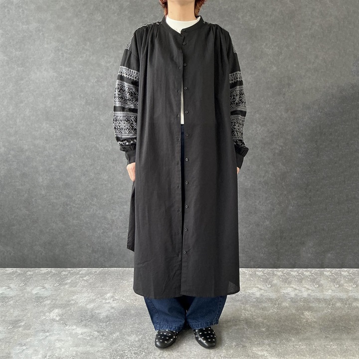 M.M.O】前開き長袖刺繍ワンピース｜てんとてん｜インテリア雑貨・食器