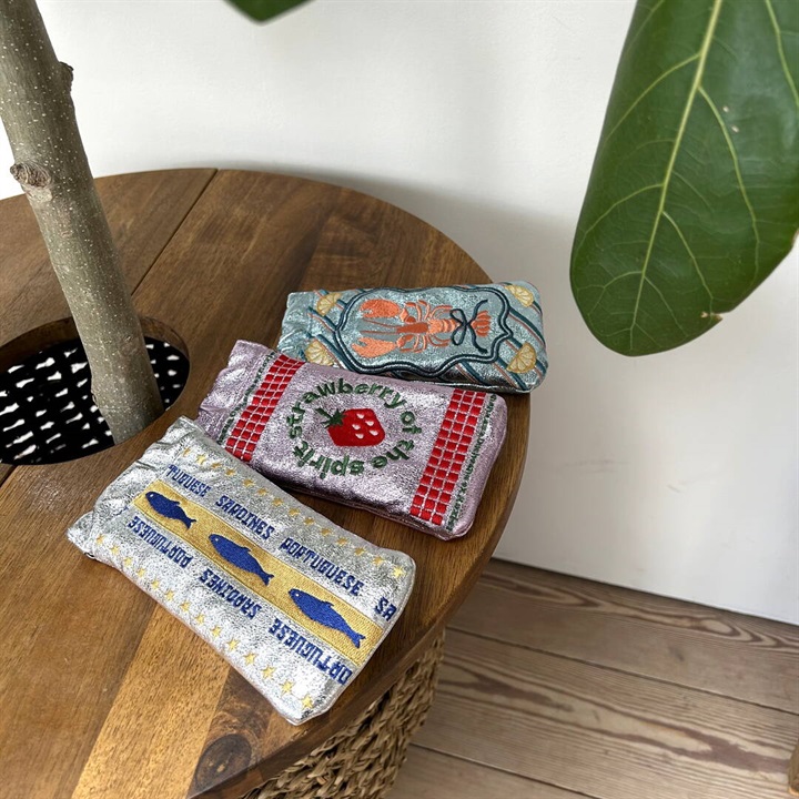 Casselini】刺繍サングラスケース｜てんとてん｜インテリア雑貨・食器